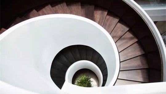 佛山美的总部旋转楼梯